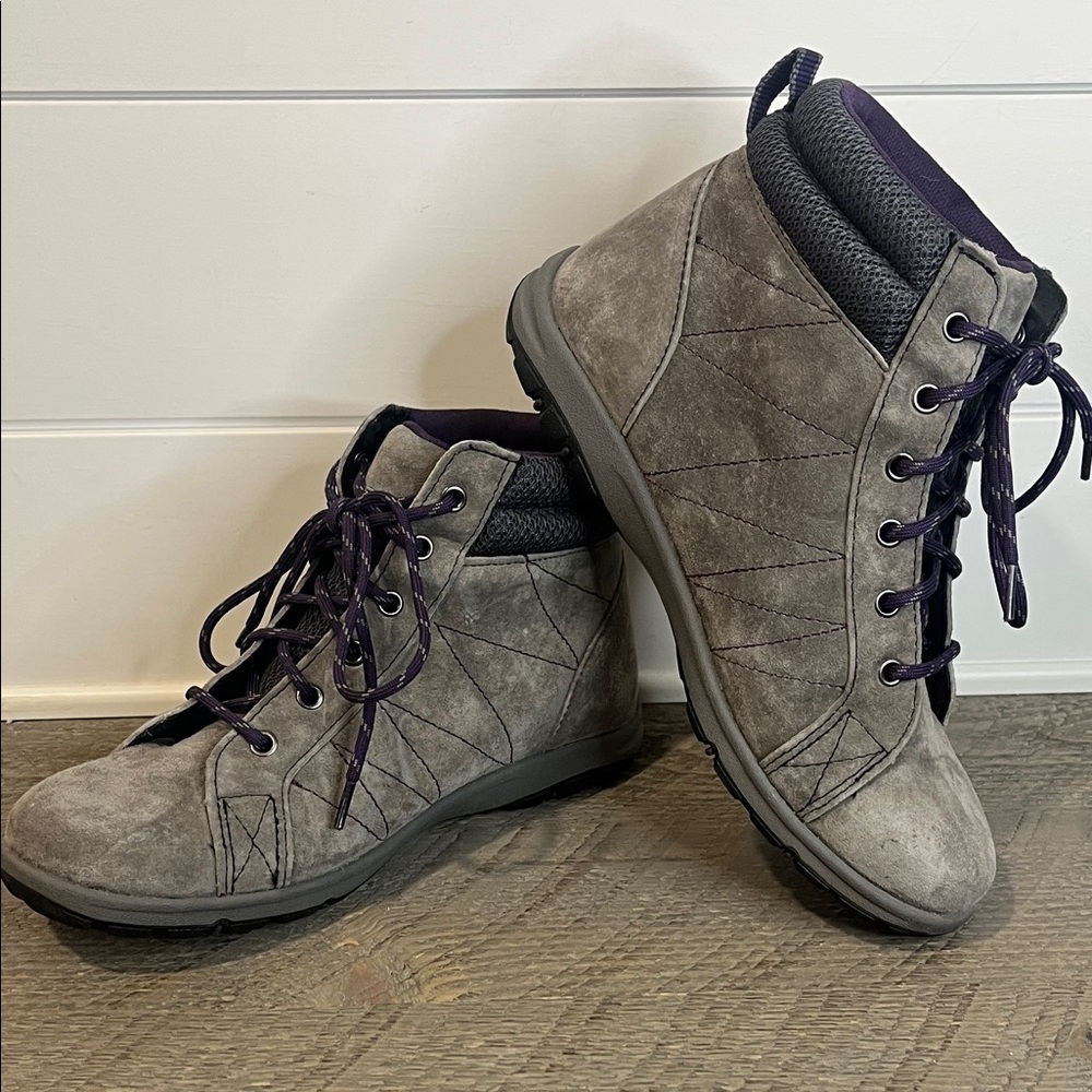 Duluth Trading Co. Women's Steel Creek Ankle Boots - Size 6.5 - Picture 8 of 9